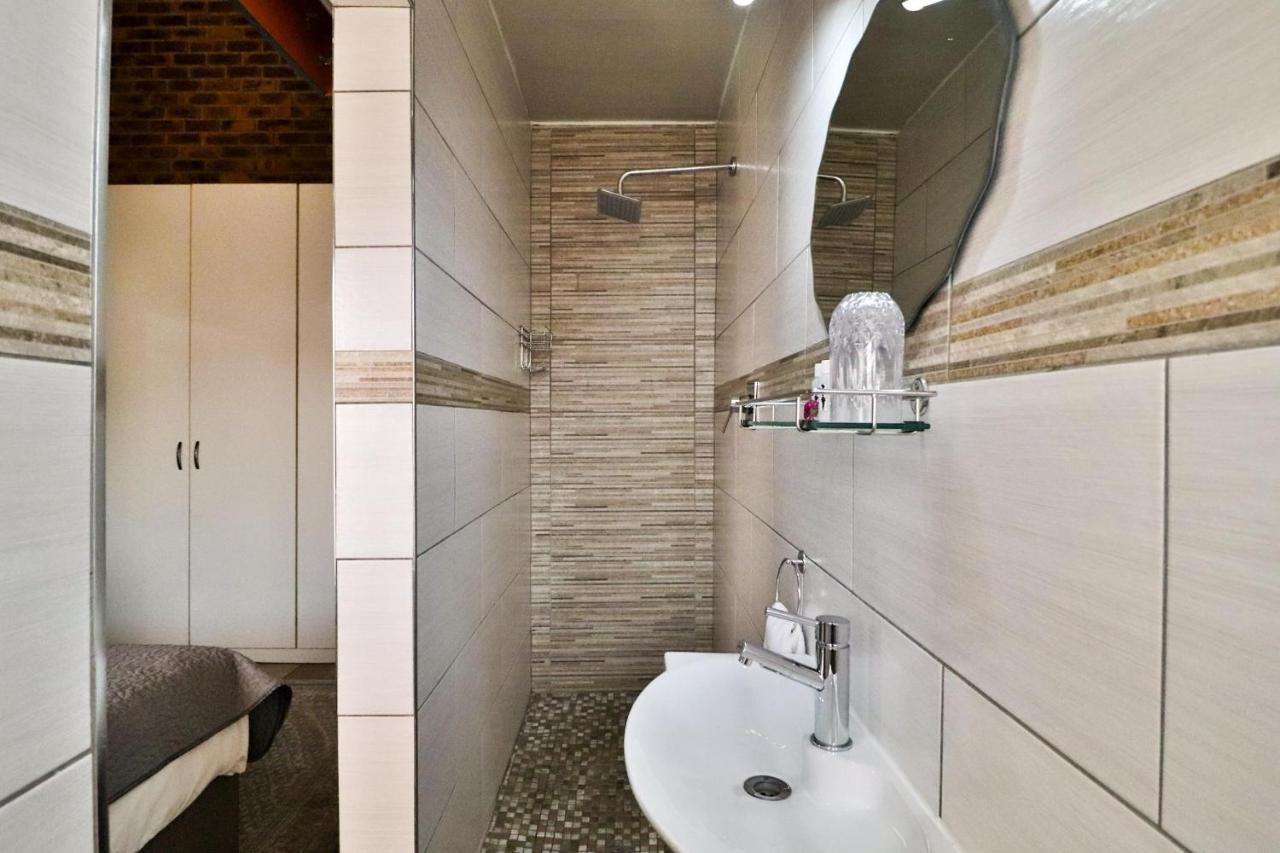 Rudman Townhouses Self-Catering Accommodation Боксбурґ Екстер'єр фото