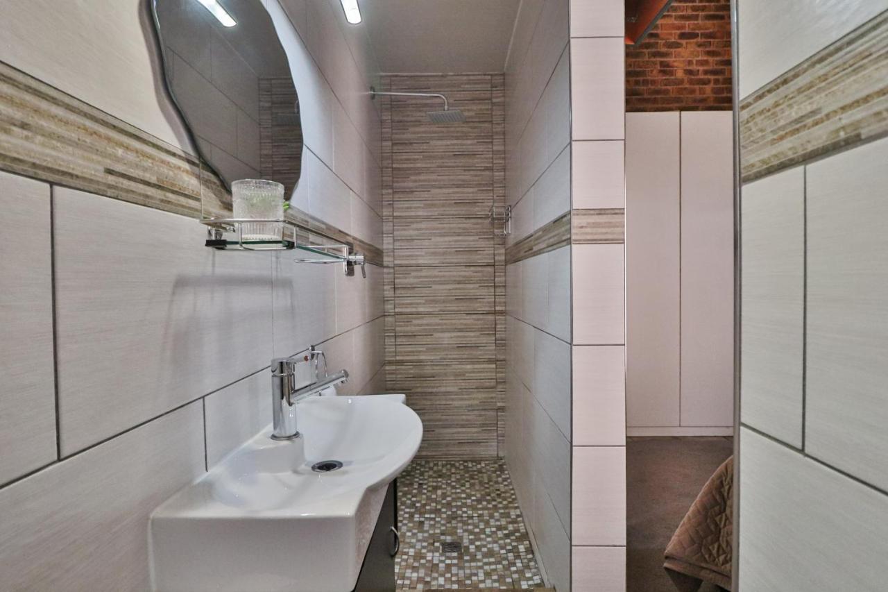 Rudman Townhouses Self-Catering Accommodation Боксбурґ Екстер'єр фото