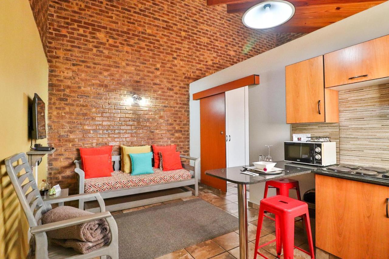 Rudman Townhouses Self-Catering Accommodation Боксбурґ Екстер'єр фото